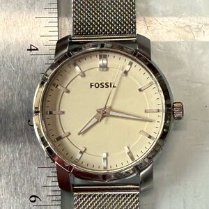 Fossil BQ1285 Unisex Analog Dial Quartz mesh band Wrist Watch new battery silver